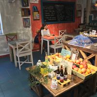 Indoor seating area (so many places to sit$  at House of Wonders in Cascais