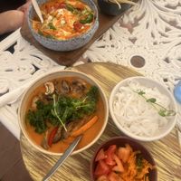 Hummus Shakshuka (veg)  at House of Wonders in Cascais