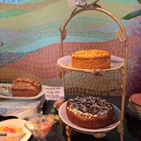 Vegan cakes at House of Wonders in Cascais