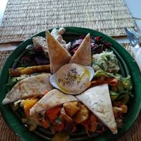 Really nice fresh food. You are guided as you make your choices. Definitely recommended! 😋 at House of Wonders in Cascais