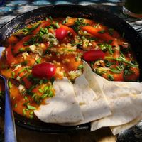 Guiso de tomate con berenjena (veganizado, el original lleva queso y huevo) at House of Wonders in Cascais