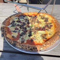 Well done Sottacetto vegan pizza. 10/10   at Ammazza in Atlanta