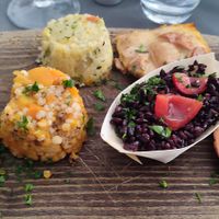 Aperitivo tagliere vegano 👍 at La Posteria Ristorante Pizzeria in Viareggio