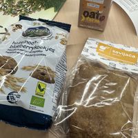 Seitan wrap, blueberry cookies and oat milk drink with banana and cocoa  at bio&bio - Cvjetni in Zagreb