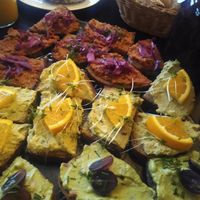 Vegan bread with spread platter to share at Dicke Lilli Gutes Kind in Mainz
