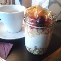 Vegan yogurt and Müsli at Dicke Lilli Gutes Kind in Mainz