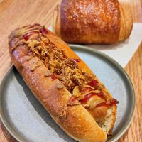Hot dog + pain au chocolat at Land & Monkeys - Grands Boulevards in Paris
