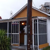 restaurant front at Sweet Yams Organic Takeout in San Antonio