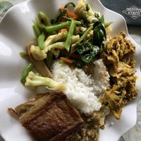 The fried piece of “meat” is amazing (and so was the curry dish). Entire plate for 40 baht at Guan Im 2 in Mae Sot