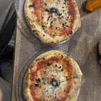 Pizza Marinara with soy cheese. One for around 5,70 €  at Pizzeria Del Capitano in Sapporo