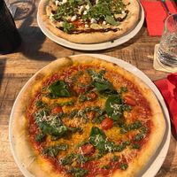 PizzaGT (above) and oh no pesto! Pizza (below)  at Vegan Pizza Bar  in Utrecht