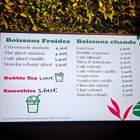 Drinks at Green & Go in Paris