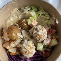 Mediteran Bowl at Green & Go in Paris