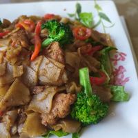 VEGAN Drunken 'Chicken' Noodles at My Thai in Chatsworth