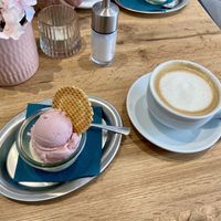 Traube + Apfel  at Palatineis Eismanufaktur & Café in Rhodt Unter Rietburg