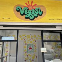 Comida feliz & muy deliciosa! 🤗  at vegasi in Altea