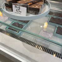  at Damyel - Rue des Rosiers in Paris