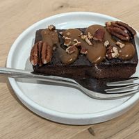 Brownie with caramel at Giardino Paris｜Pâtisserie & Café in Paris