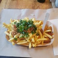 Vegan currywrusts at Pommes Freunde in Munich