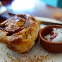 cinnamon roll at Koffie ende Koeck in Amsterdam