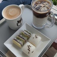  at Cafe Reading Cat in Seoul