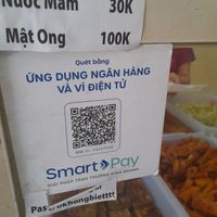 Payment by cash or bank transfer at Cơm chay Thanh Tịnh in Ho Chi Minh City