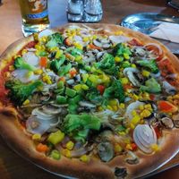 Pizza vegetaria with vegan cheese at Pizzeria Rialto in Neusiedl Am See