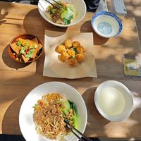 Dry noodles with peas, puffy tofu, braised tofu at Bodhi Tea, Plant Cuisine, and Mushroom Restaurant - 菩茶·植物料理·菌子上的餐厅 in Dali