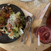 Ofenkartoffel mit Avocado   at Bäckeri Schmidt in Roth