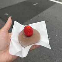 Chocolate mochi at Mochimochi - もちもち in Kyoto