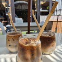 Iced latte with oatmilk at Mihomi in Schoten