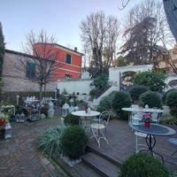 the non covered garden part in winter at Il Lavatoio Bistrot in Santarcangelo Di Romagna