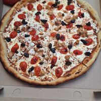 Pizza cherry, toda una delicia 🍕🌱👌🏻👌🏻👌🏻 at Raices in San Andres Cholula