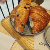  at Land & Monkeys - Père Lachaise   in Paris