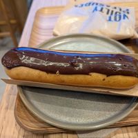 Eclair au chocolat at Land & Monkeys - Père Lachaise   in Paris