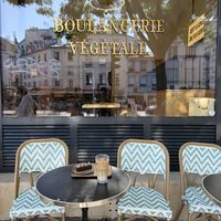 Ready for a  vegan ”fika” as we call it Sweden   at Land & Monkeys - Père Lachaise   in Paris