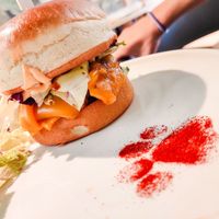 Cheezeburger at Katzentempel Berlin Mitte in Berlin