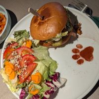 Happy piggy burger at Katzentempel Berlin Mitte in Berlin