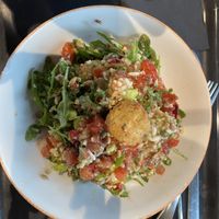 Vegan pokebowl  at Eat Salad in Pau