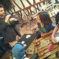 A little magic entertainment while you enjoy your delicious vegan tapas! at El Rastrel Etic Cafe in Salamanca