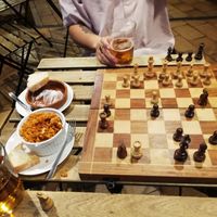 Some games, beer and tapas! at El Rastrel Etic Cafe in Salamanca