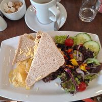 NB...there were plenty of crisps but I ate them before the phot! at Caffi Siabod in Criccieth