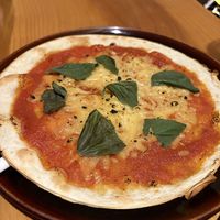 Vegan Margherita Pizzaa  at Dining & Bar Cooliya in Fujikawaguchiko