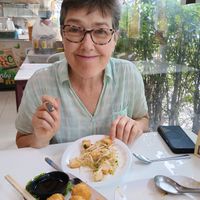 Tofu with bean sprouts and fried vegetable balls. at The Rice and Healthy Food ข้าวทิพย์ แอนด์ เฮลท์ฟู้ด in Bangkok