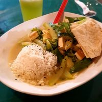 Green curry with tofu, no cilantro and cucumber "juice" at Clover in San Pedro La Laguna