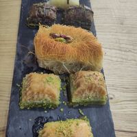 Baklava - alles vegan! 😋 at Oses Cig Köfte - Detmold in Detmold