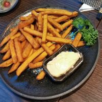 Süsskartoffel-Pommes mit Chili-Mayo at Sen Freiburg - Taste of Asia in Freiburg