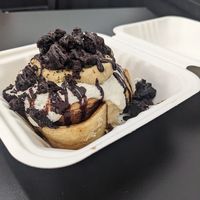 Bake sale cinnamon bun 🤩 at Cinnaholic in Waterloo