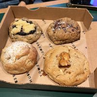 Box of 4  at Round & Edgy - KERB in Berlin