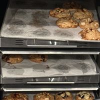 Freshly baked!!!   at Round & Edgy - KERB in Berlin